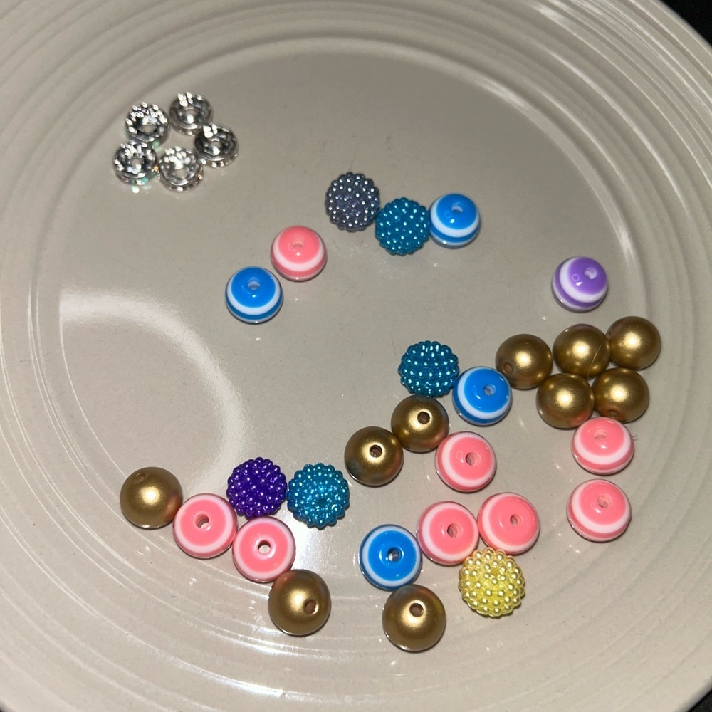 Golden Glow & Candy Beaded Set – 24 pcs